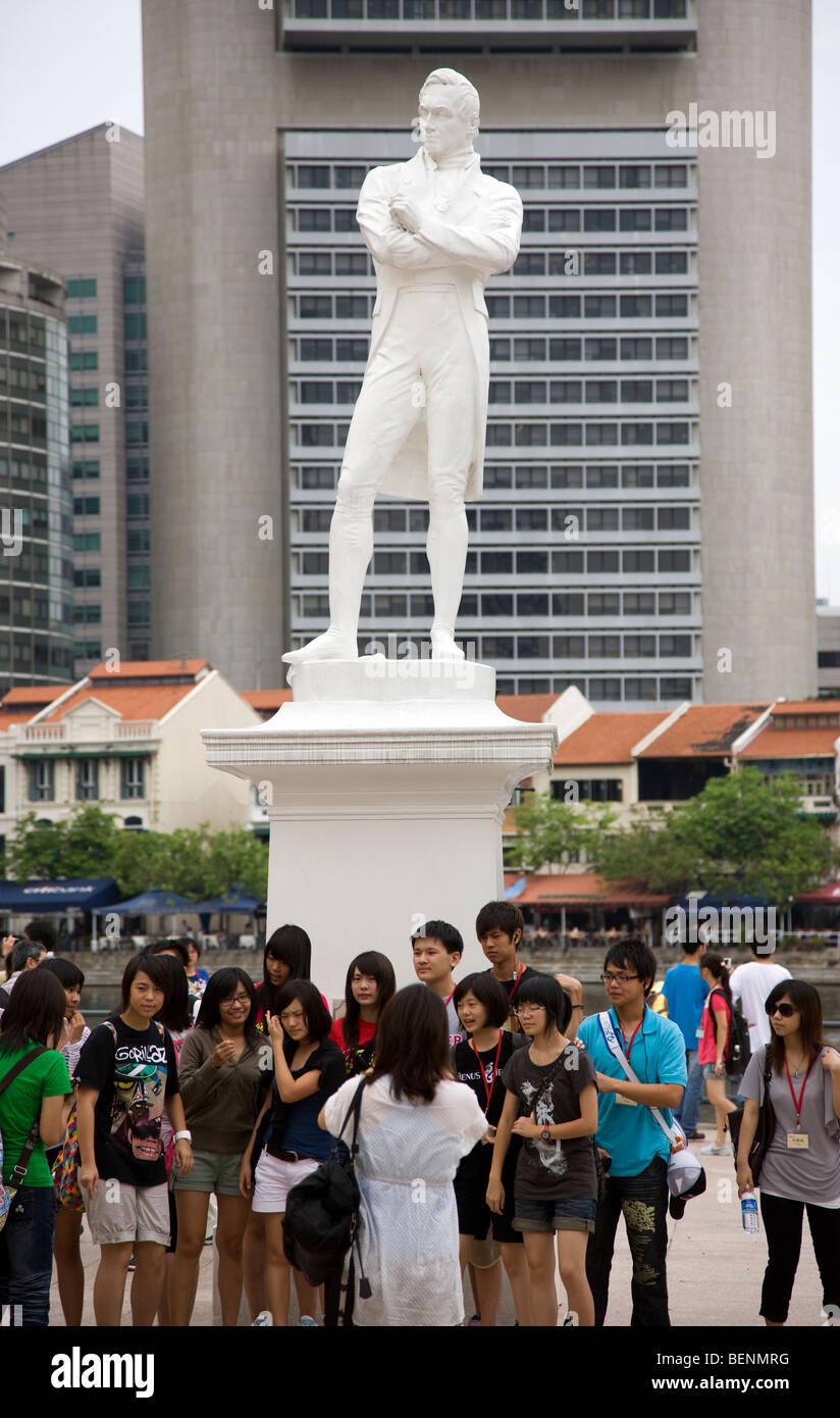 Singapore school children raffles hi-res stock photography and images ...