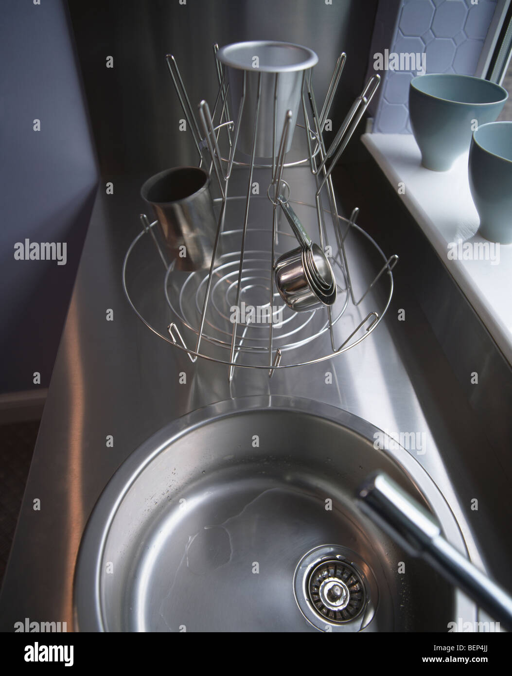 Draining racks hi res stock photography and images Alamy