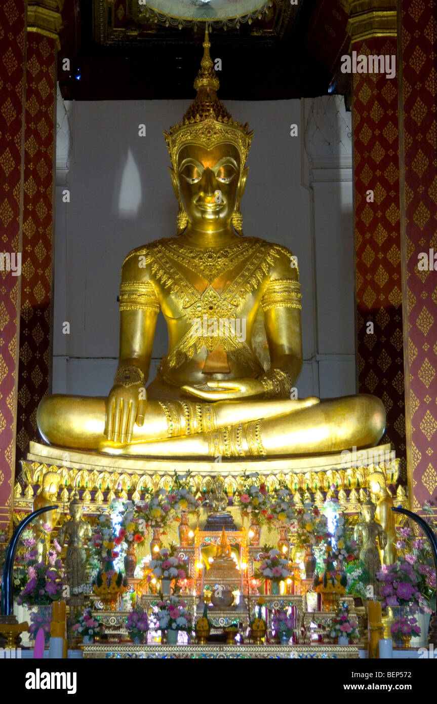Golden Buddha at Wat Na Phramen, Ayutthaya, Thailand Stock Photo