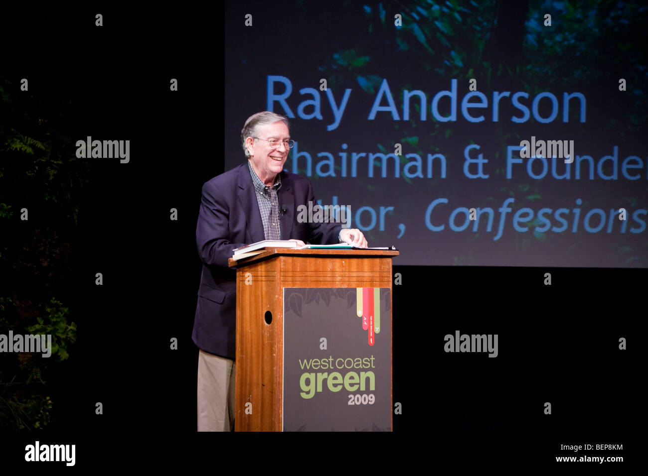 Keynote presentation by Ray Anderson, Chairman & Founder of Interface, Inc. and author of Confessions of a Radical Industrialist Stock Photo