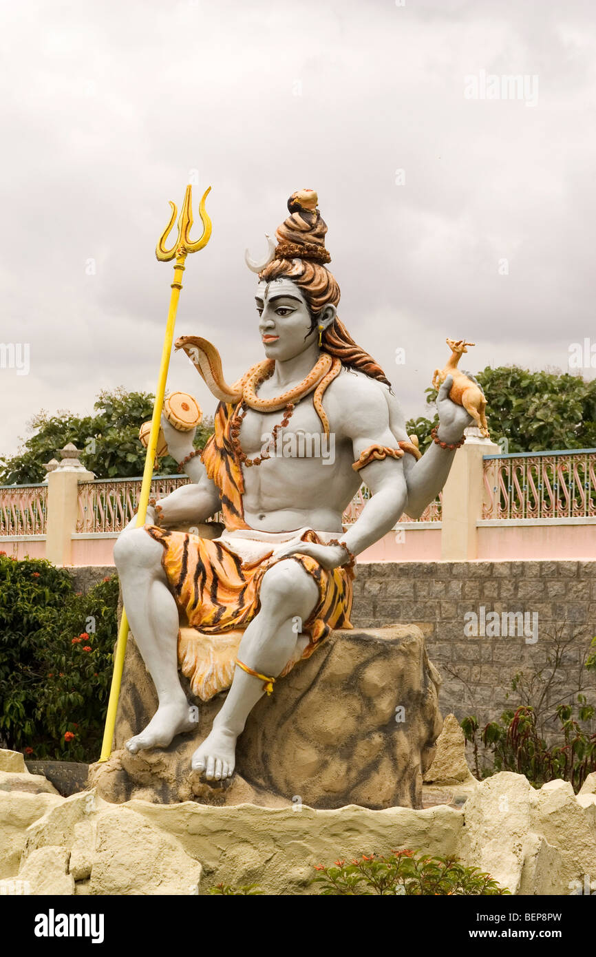 A statue of the Hindu god Shiva. In Hindu mythology, Shiva is ...