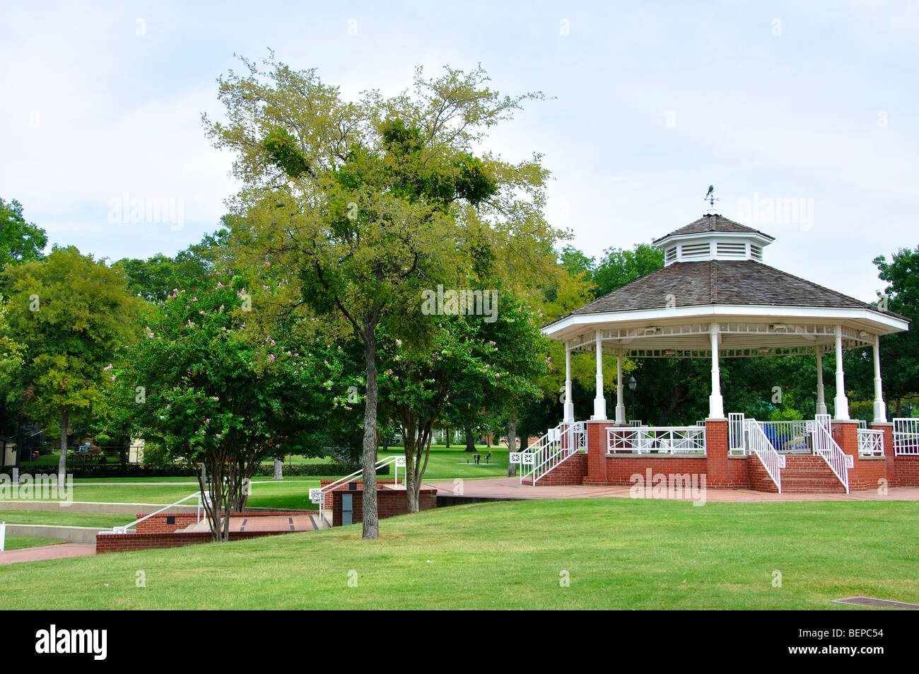 Gazebo park hires stock photography and images Alamy