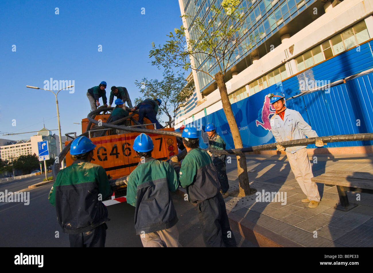 Labor workers working on hi res stock photography and images Alamy Labor workers working on hi res stock photography and images Alamy