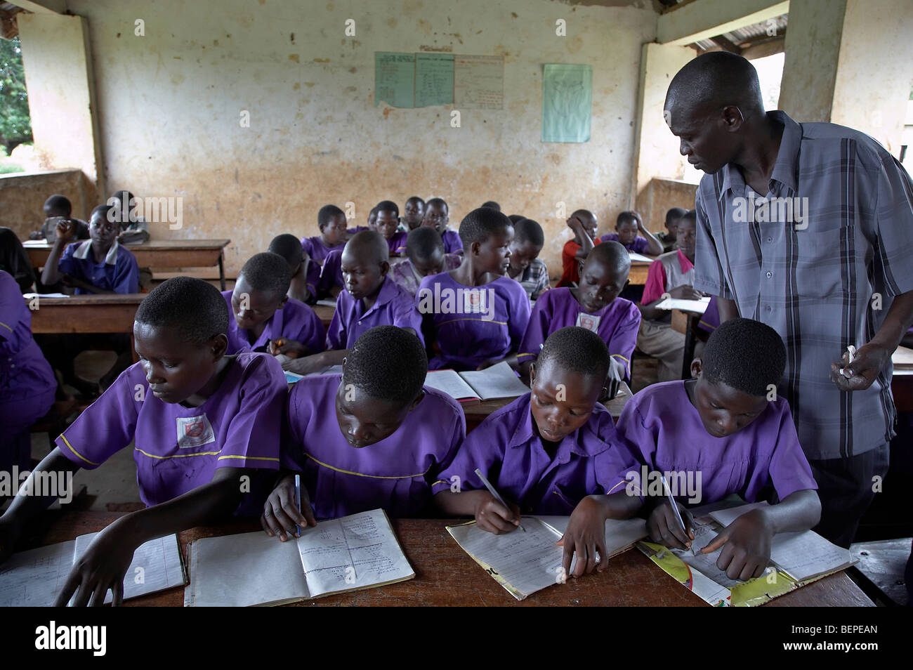 UGANDA The Kyayaaye Roman Catholic primary school in Kayunga District. Children in class. PHOTO by SEAN SPRAGUE Stock Photo