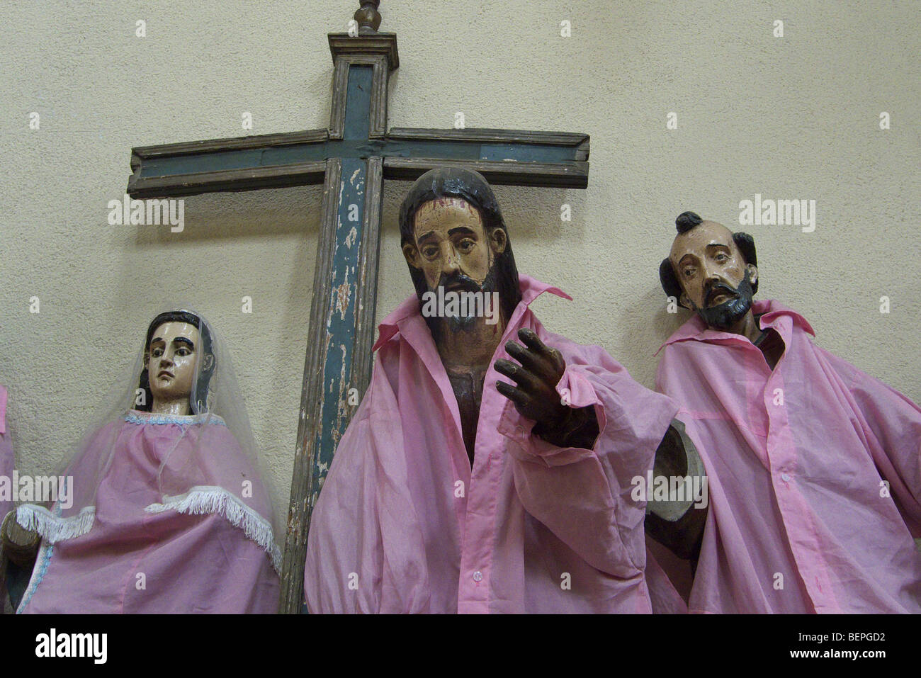 GUATEMALA Statues of Saints in the Catholic cathedral of Santiago de Atitlan. PHOTO BY SEAN SPRAGUE 2009 Stock Photo