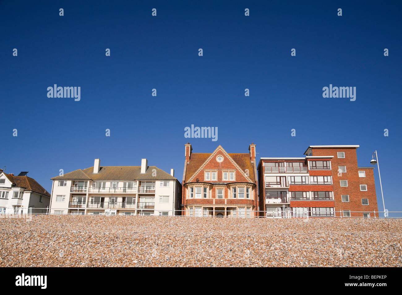 Flats with seaview hires stock photography and images Alamy