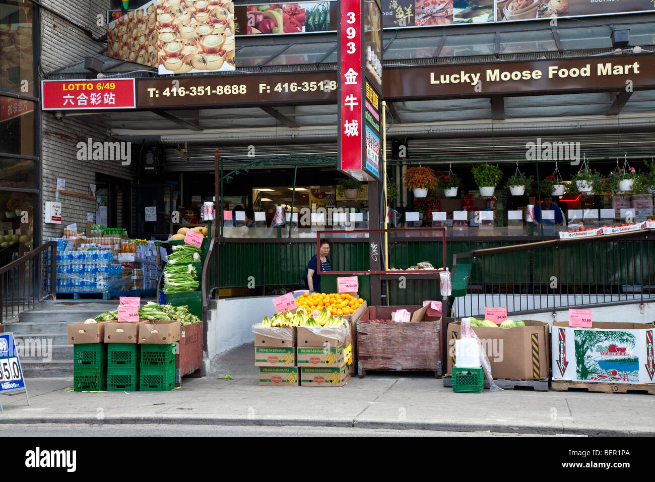 Toronto chinatown food hires stock photography and images Alamy