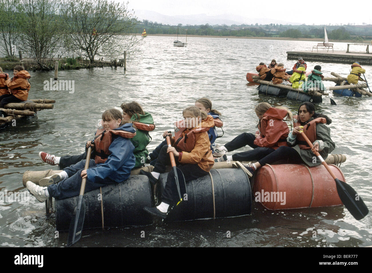 School Raft Fun Paddling skills hi-res stock photography and images - Alamy