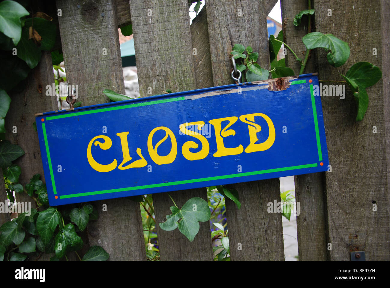 closed sign on gate Stock Photo