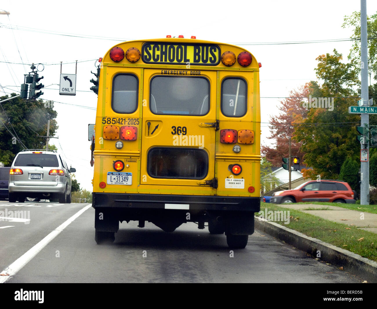 Arrive bus hi-res stock photography and images - Alamy