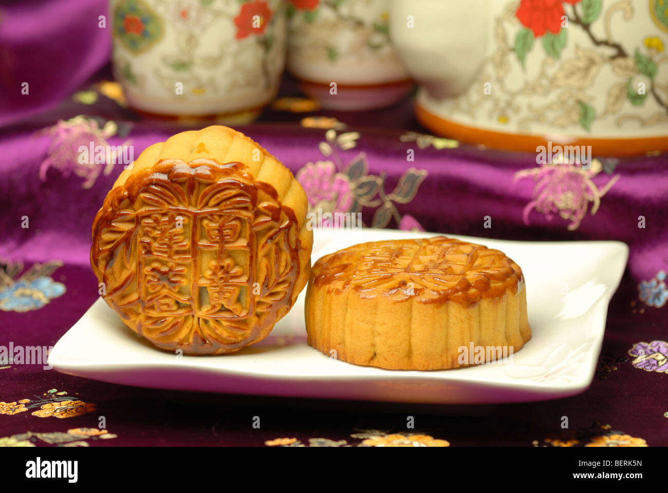 Chinese famous foodMoon cake Stock Photo Alamy