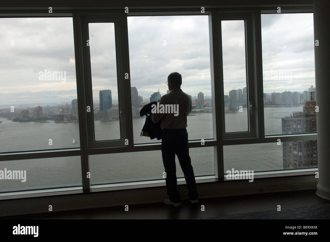 Bright 3-Bedroom Penthouse Apartment for Rent in St. Andrew, Jamaica - Green Living In Penthouse Apartments