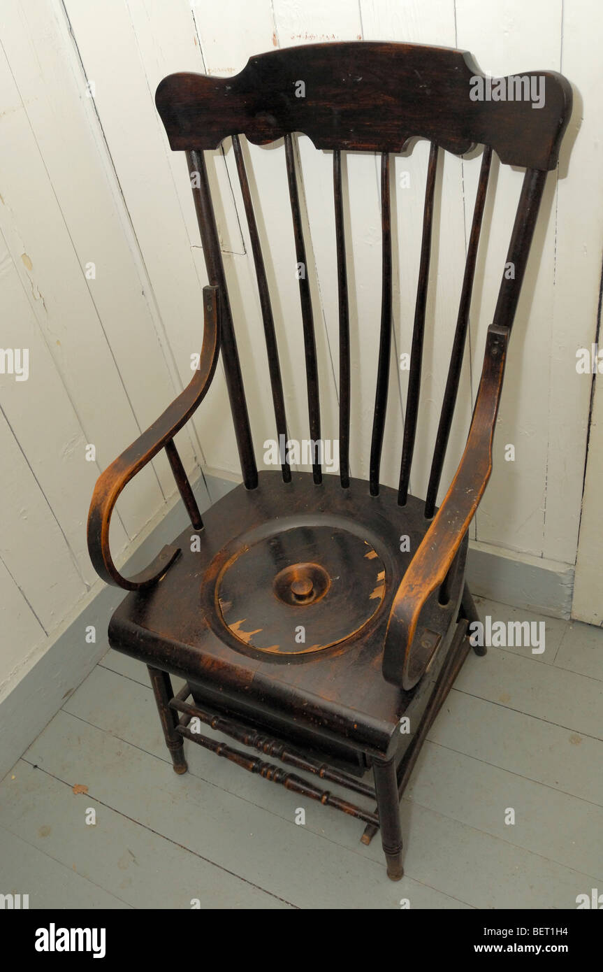 Commode chair hi-res stock photography and images - Alamy