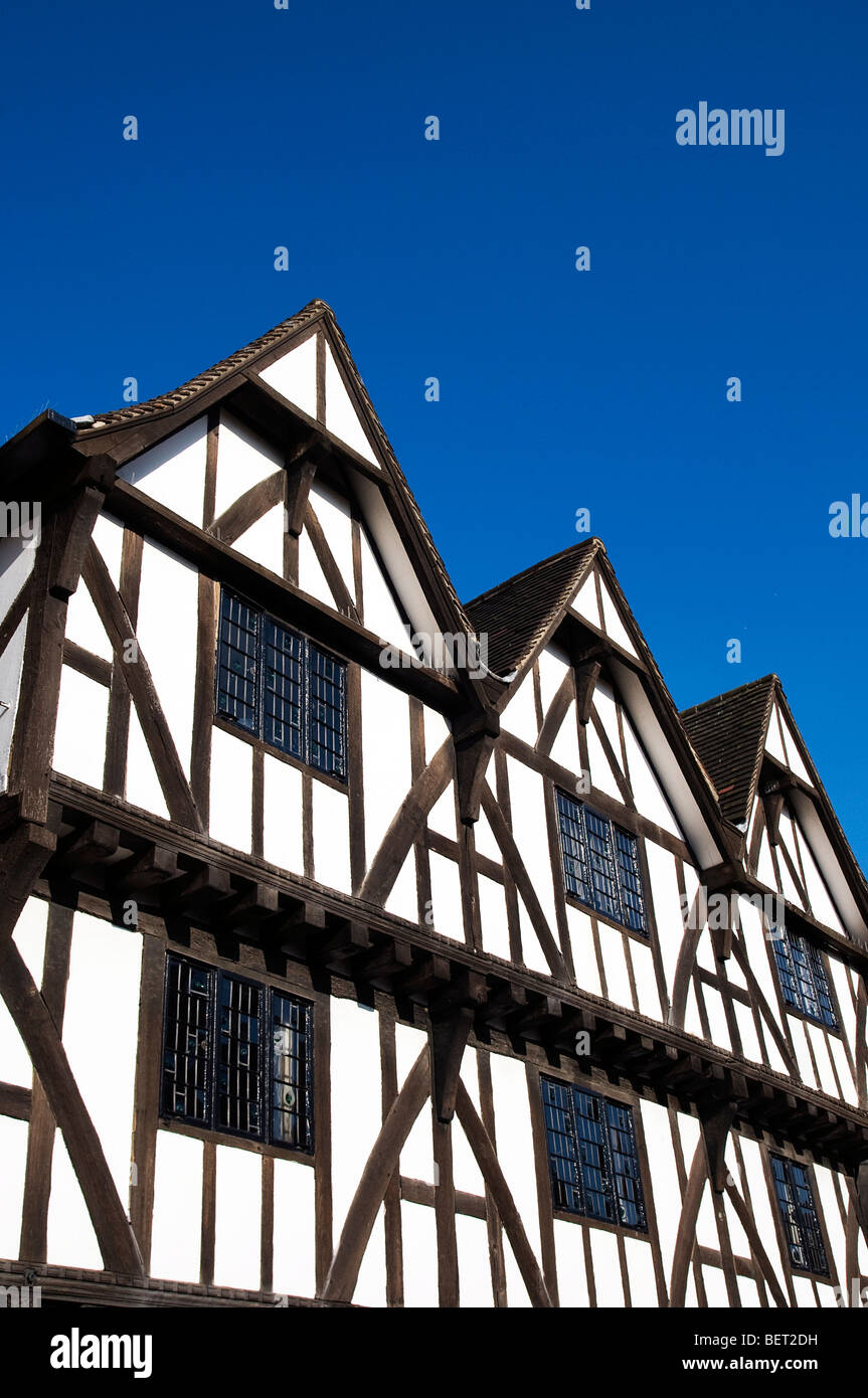 Tudor Mansion Heritage Building Hi Res Stock Photography And Images Alamy