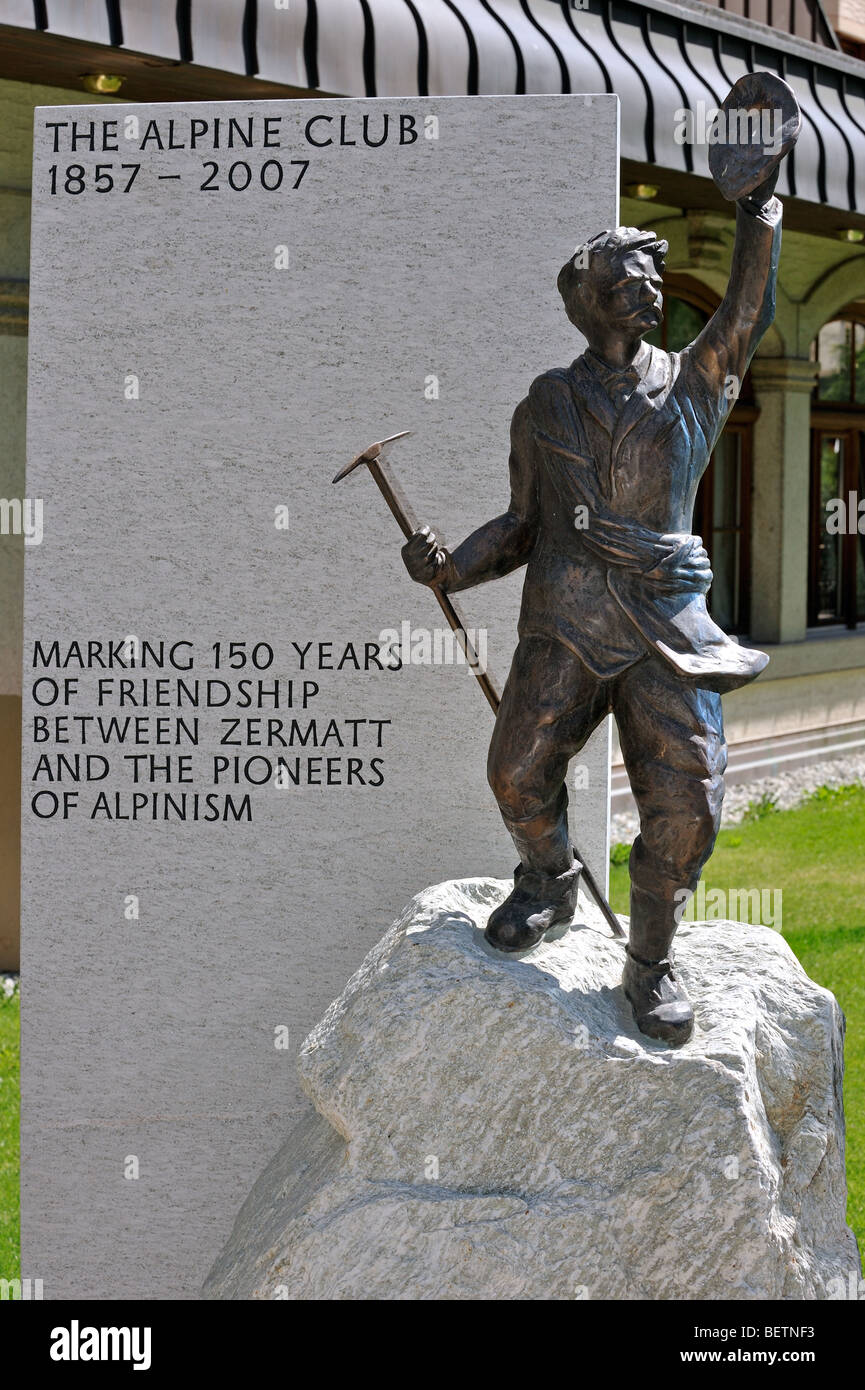 Statue of mountain guide of the British Alpine Club in alpine village Zermatt, Swiss Alps, Valais / Wallis, Visp, Switzerland Stock Photo