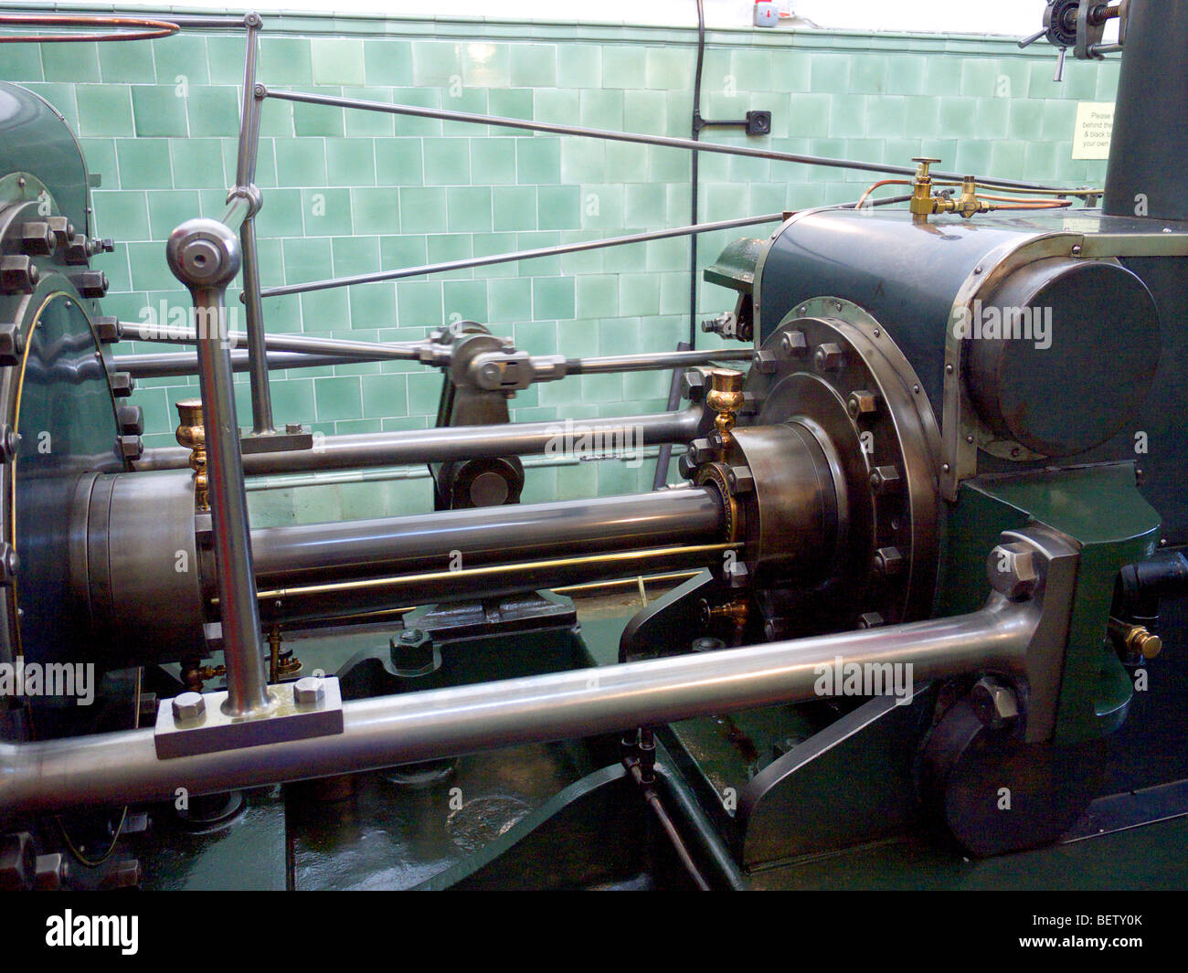 The steam engine powering the looms of the Queen Street MIll Textile