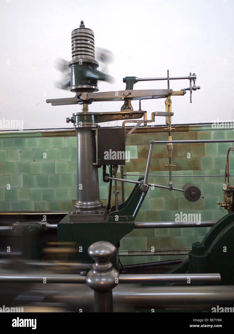 The steam engine powering the looms of the Queen Street MIll Textile