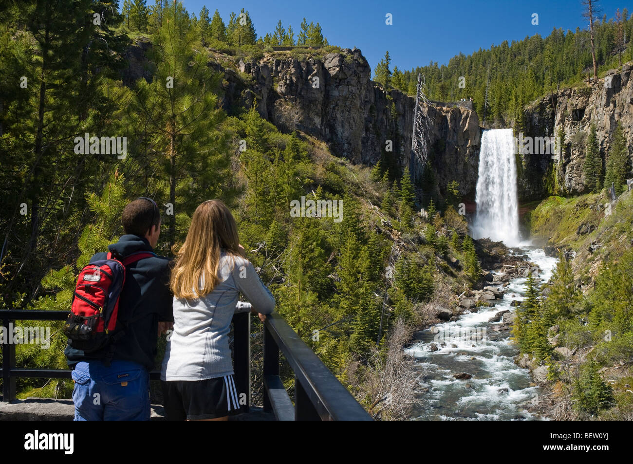 Couple at Tumalo Falls viewpoint, Deschutes National Forest, central ...