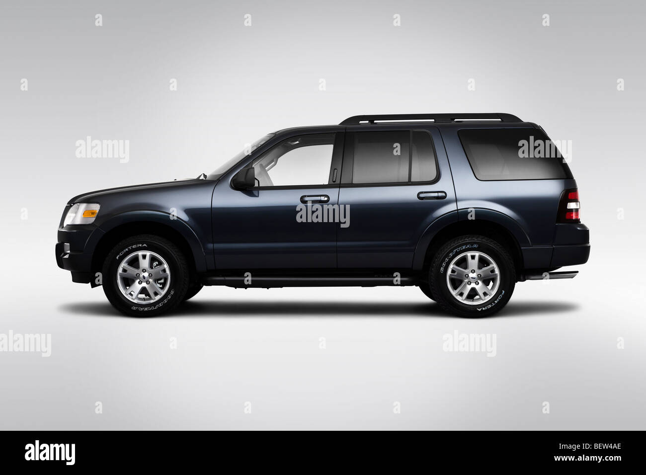 2010 Ford Explorer Xlt In Black Drivers Side Profile Stock Photo