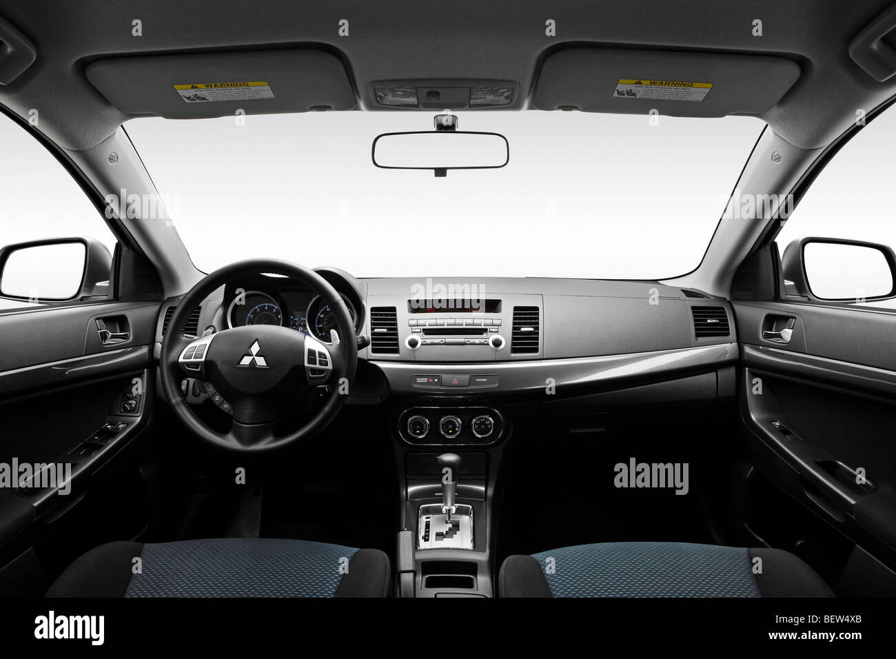 2010 Mitsubishi Lancer Sportback GTS in White Dashboard, center