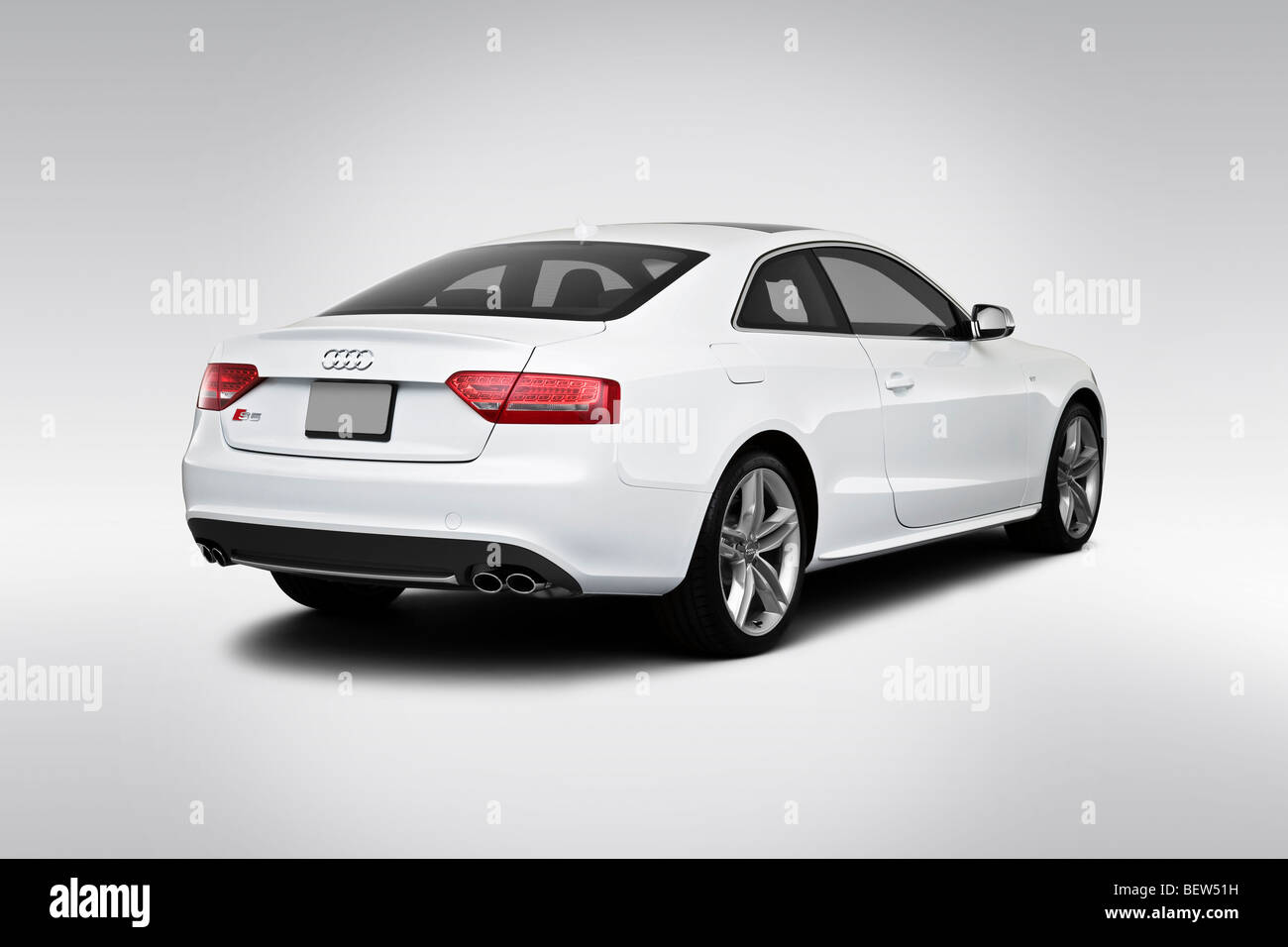10 Audi S5 In White Rear Angle View Stock Photo Alamy