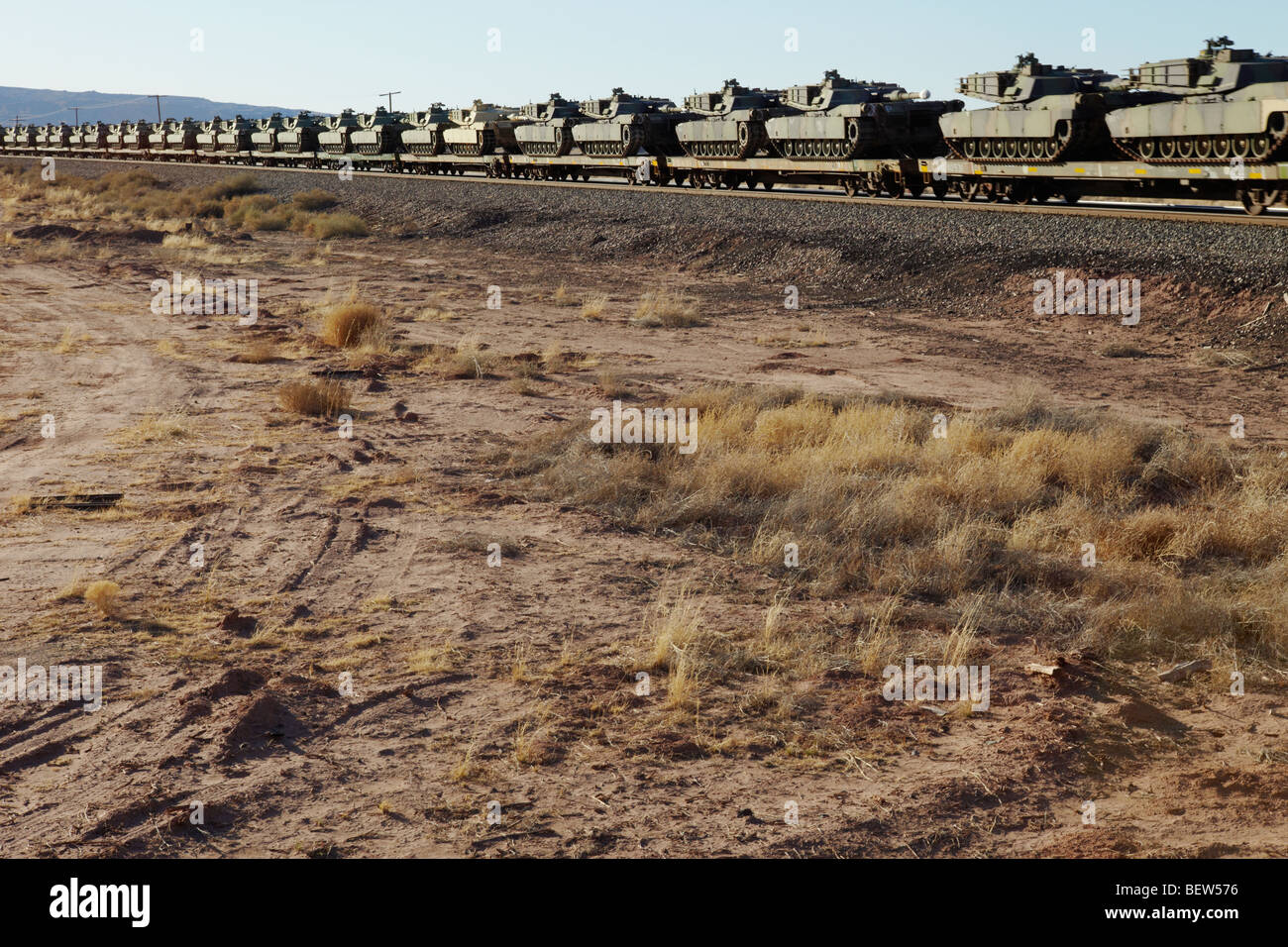 Military tank on railroad car usa hires stock photography and images