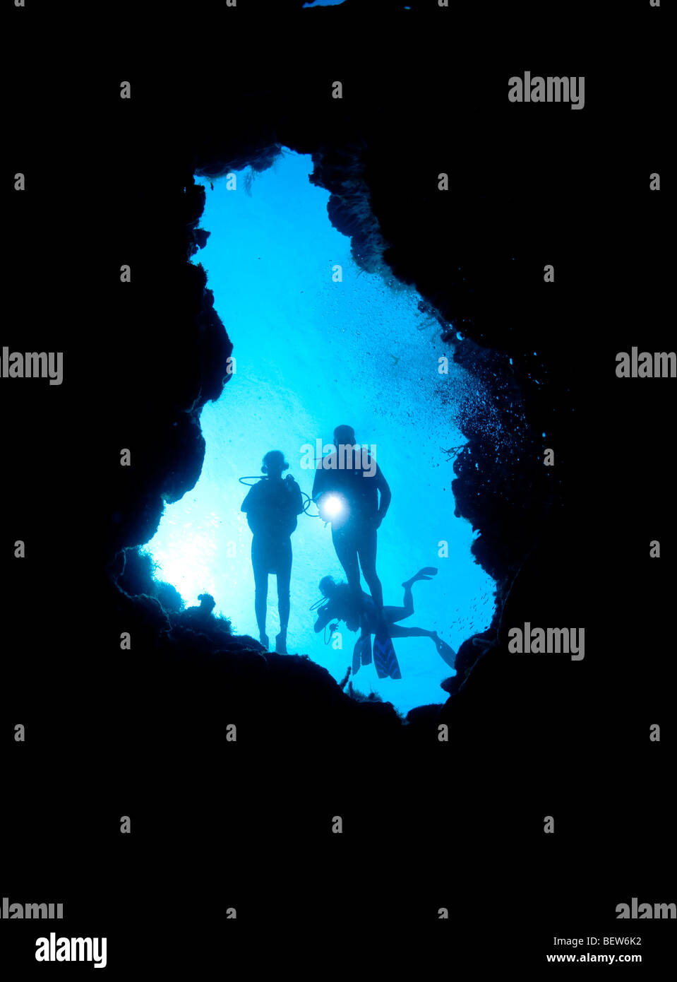 Scuba diving silhouettes hi-res stock photography and images - Alamy