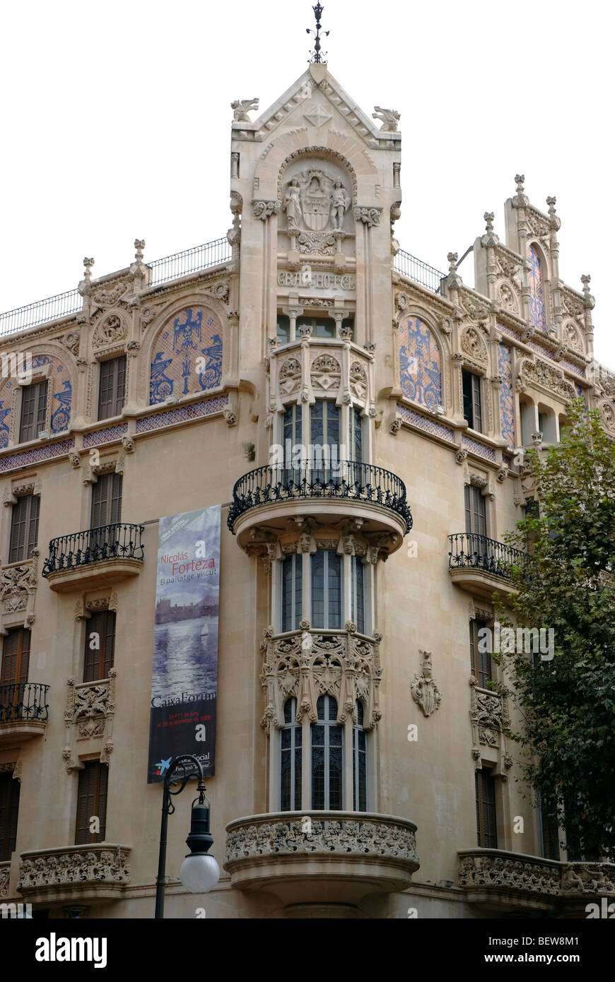 Paseo del borne sky hires stock photography and images Alamy