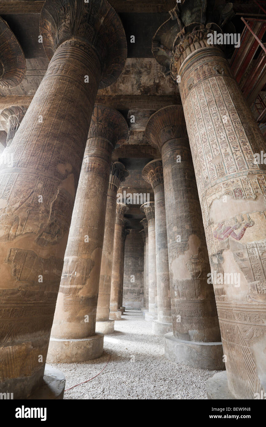 Columned Hall Of Khnum Temple Of Esna Esna Egypt Stock Photo Alamy columned-hall-of-khnum-temple-of-esna-esna-egypt-stock-photo-alamy