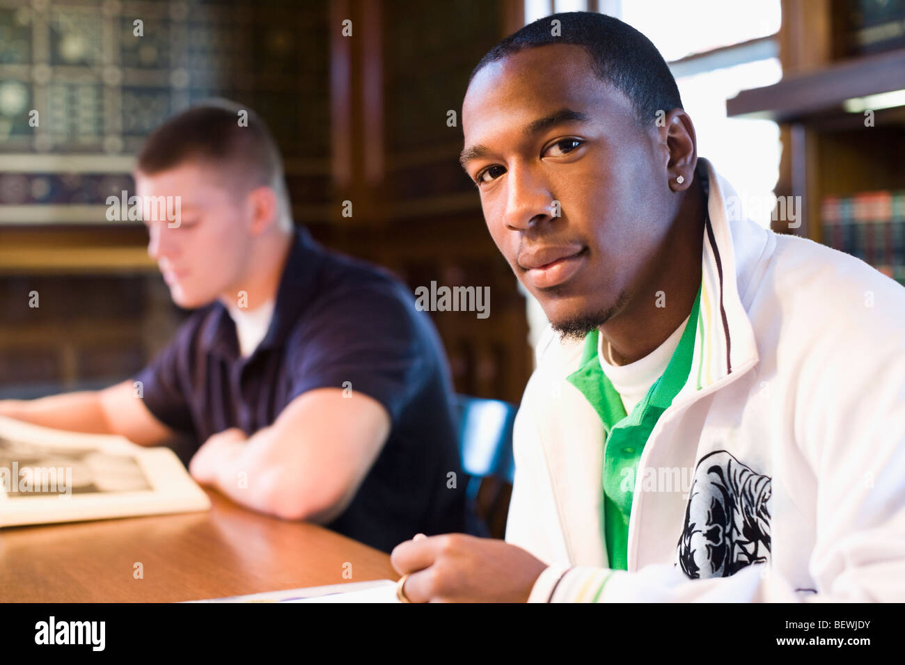 Students in a library Stock Photo - Alamy