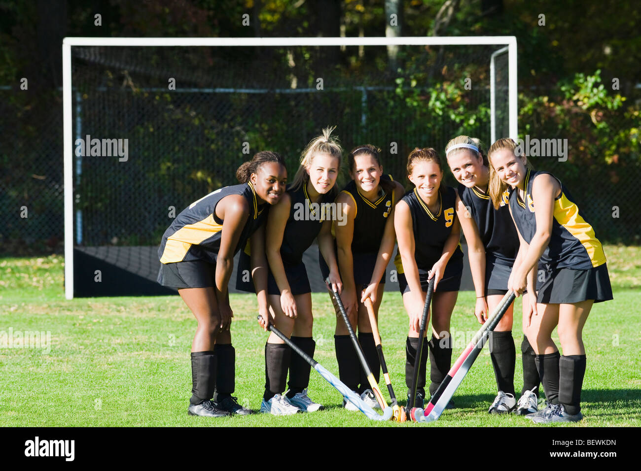 Female hockey 15 16 hires stock photography and images Alamy