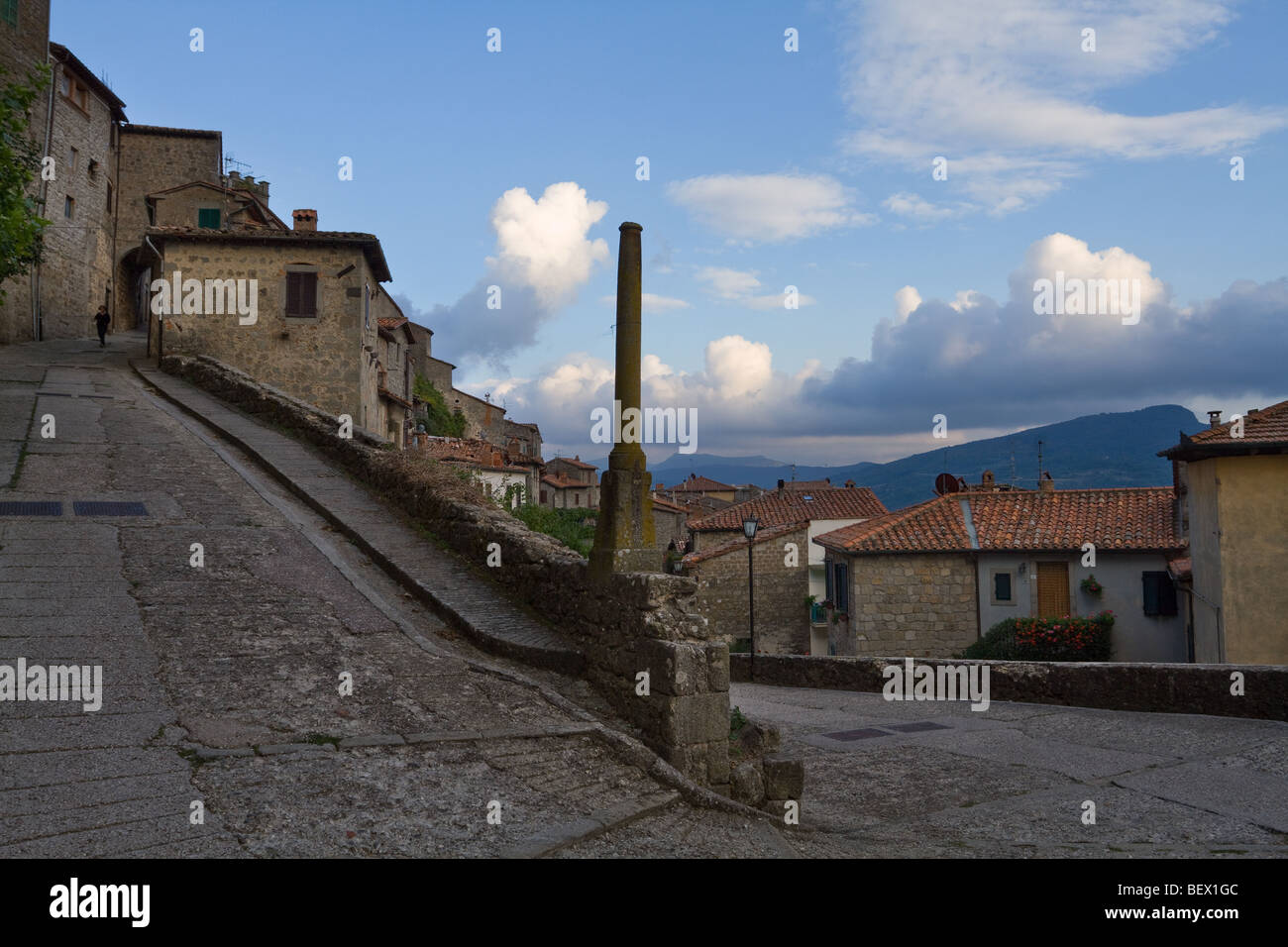View of an italian village hi-res stock photography and images - Alamy