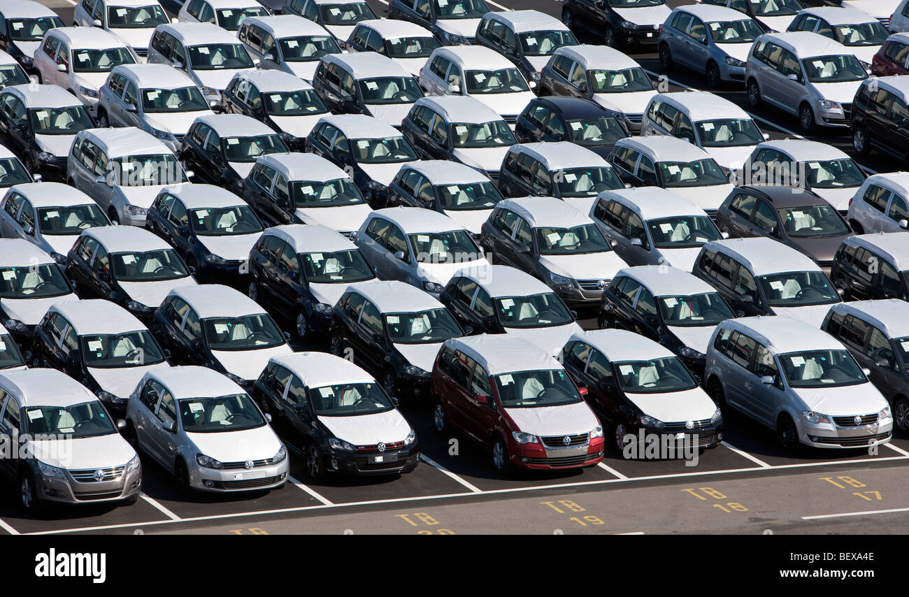 Waiting for Export . New cars at Volkswagen AG in Wolfsburg Stock Photo