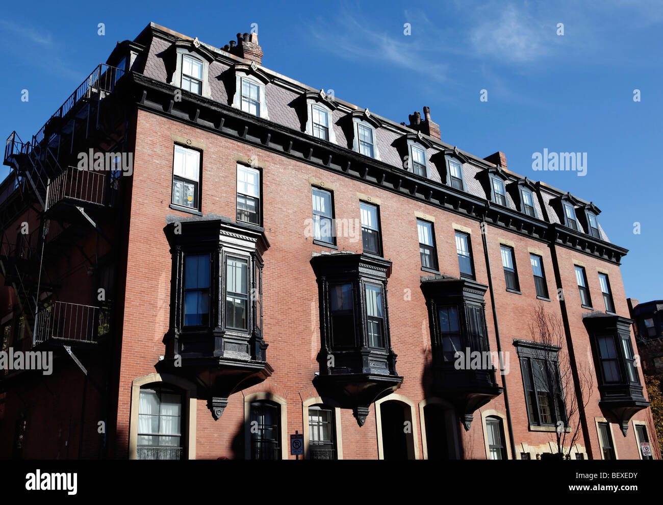 Back of apartment building hires stock photography and images Alamy