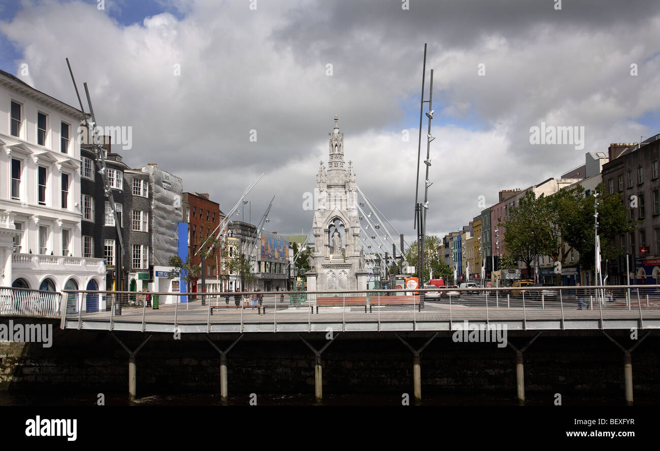 Cork Grand Parade with memorial Stock Photo Alamy