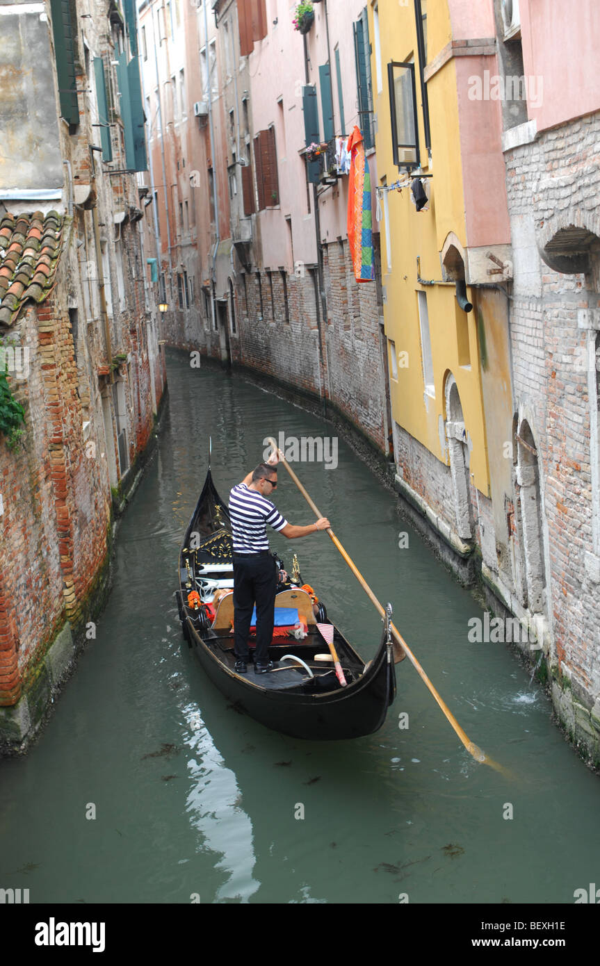 Venice italy gondola canal hi-res stock photography and images - Alamy