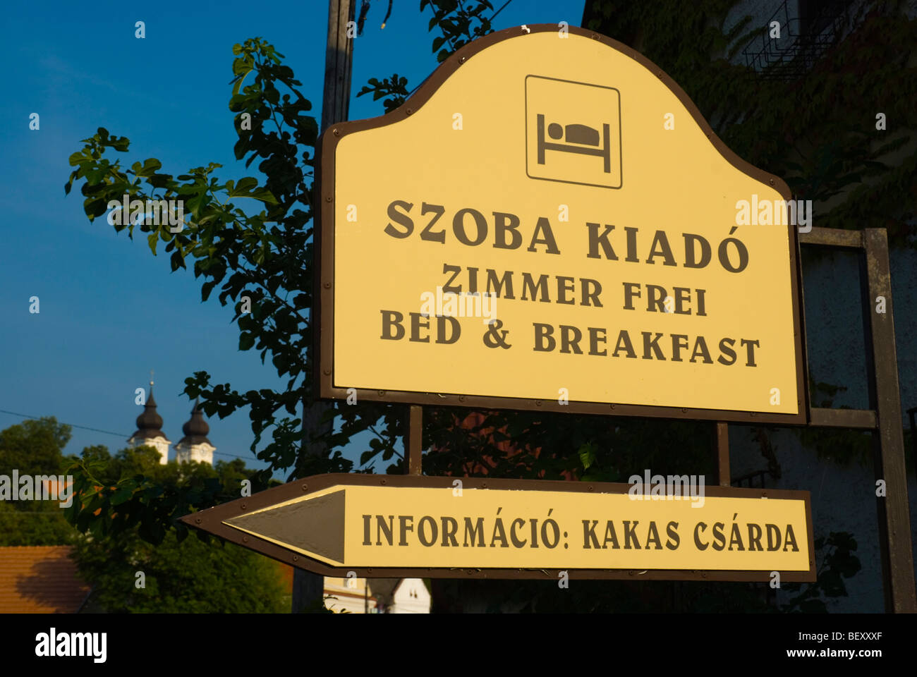 Sign advertising free rooms in Tihany Hungary Europe Stock Photo