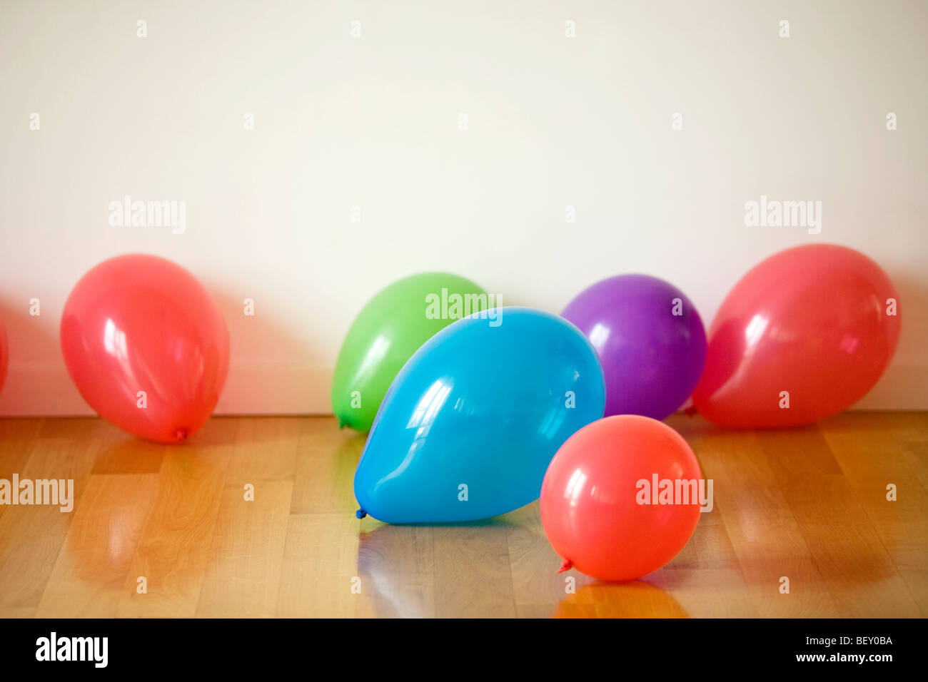 Balloons party hi-res stock photography and images - Alamy