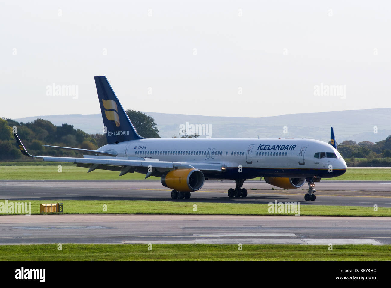 Icelandair Boeing 757-256 (ET) [Winglets] Airliner TF-FIR Taxiing at Manchester International Airport England United Kingdom UK Stock Photo