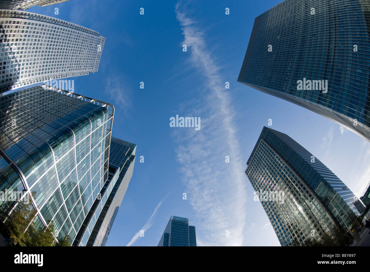 Canary wharf high rise hi-res stock photography and images - Alamy
