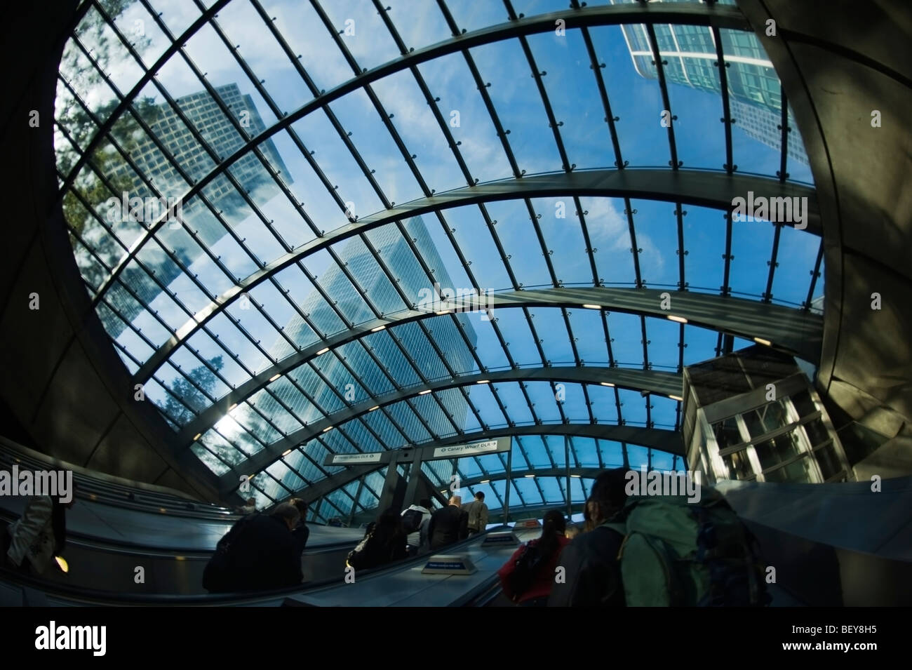 Canary Wharf underground station canopy, London Stock Photo - Alamy
