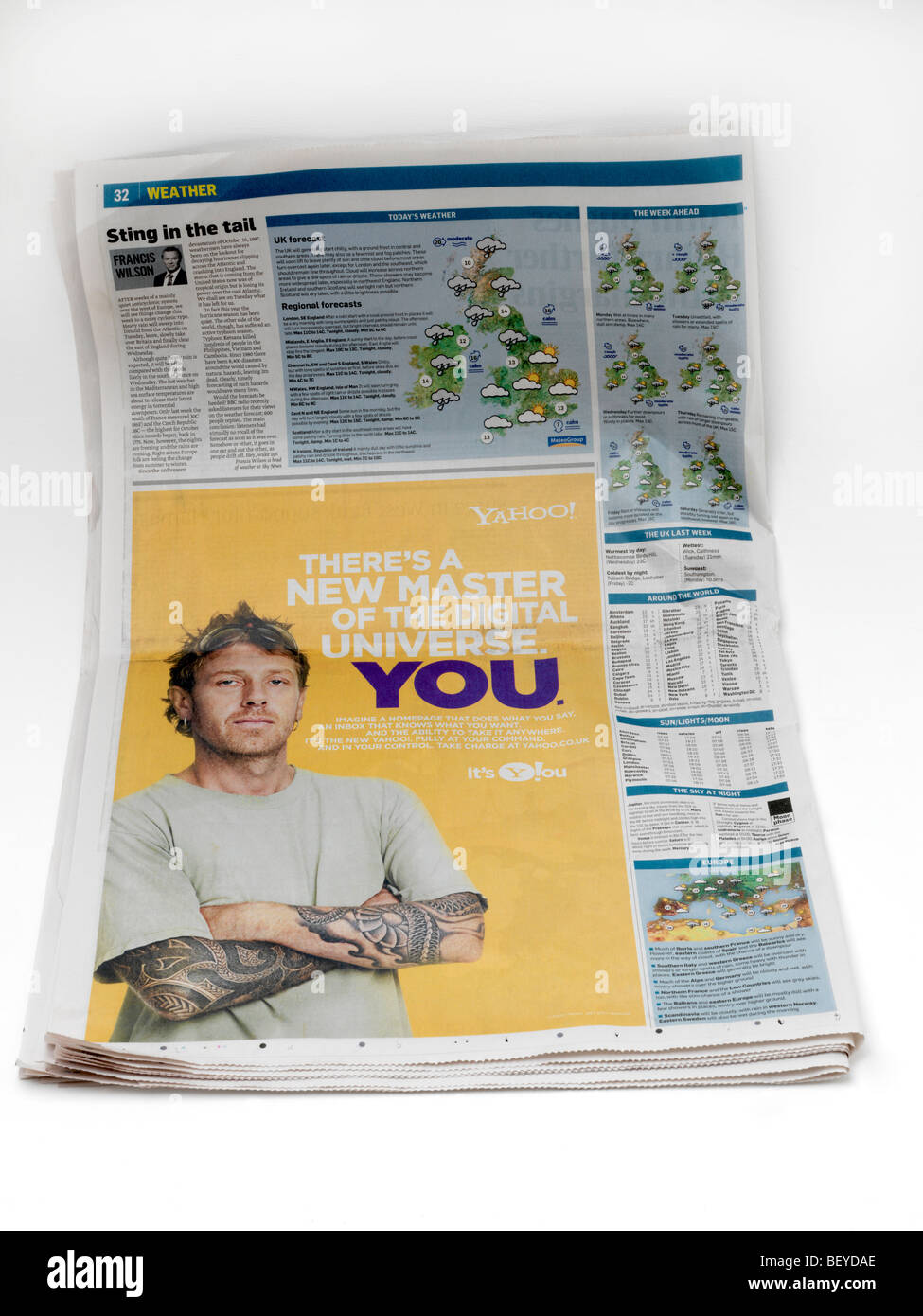 Newspaper advertisement hi-res stock photography and images - Alamy