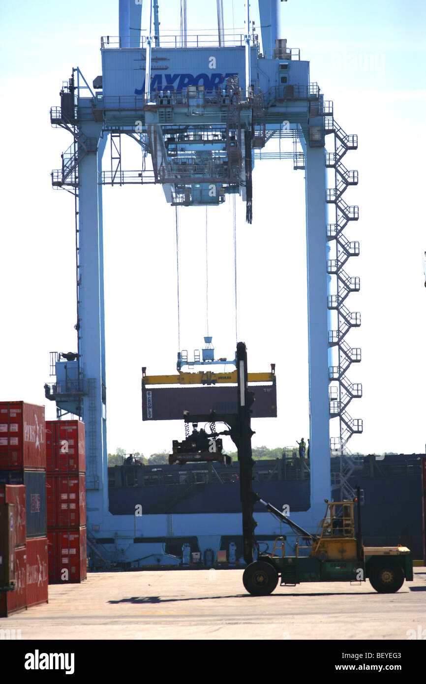Loading containership in port Stock Photo Alamy