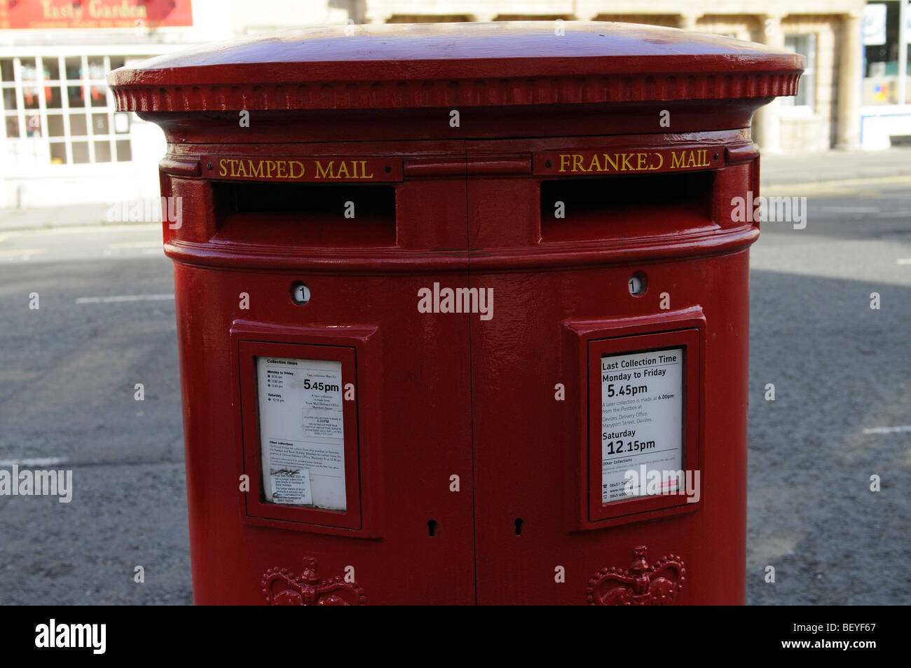 Royal Mail red letterbox for stamped and franked mail Stock Photo Alamy