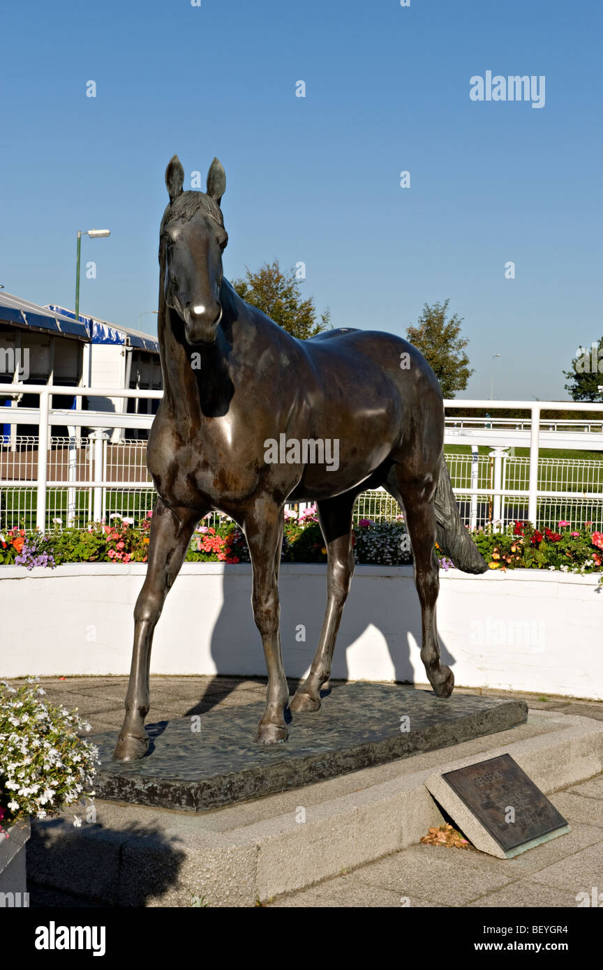 A bronze statue of the 1971 Derby winner 'Generous' outside the stands