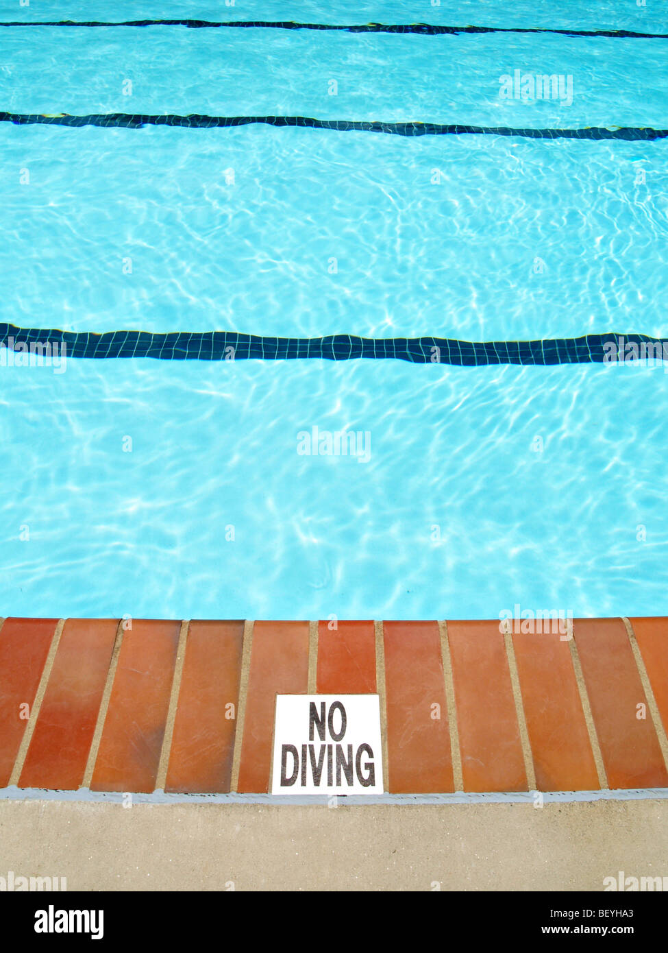 Swimming pool lane shallow sign hires stock photography and images Alamy