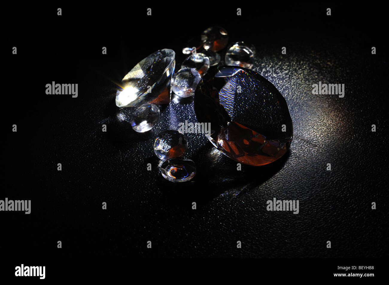 Diamonds sparkle hi-res stock photography and images - Alamy