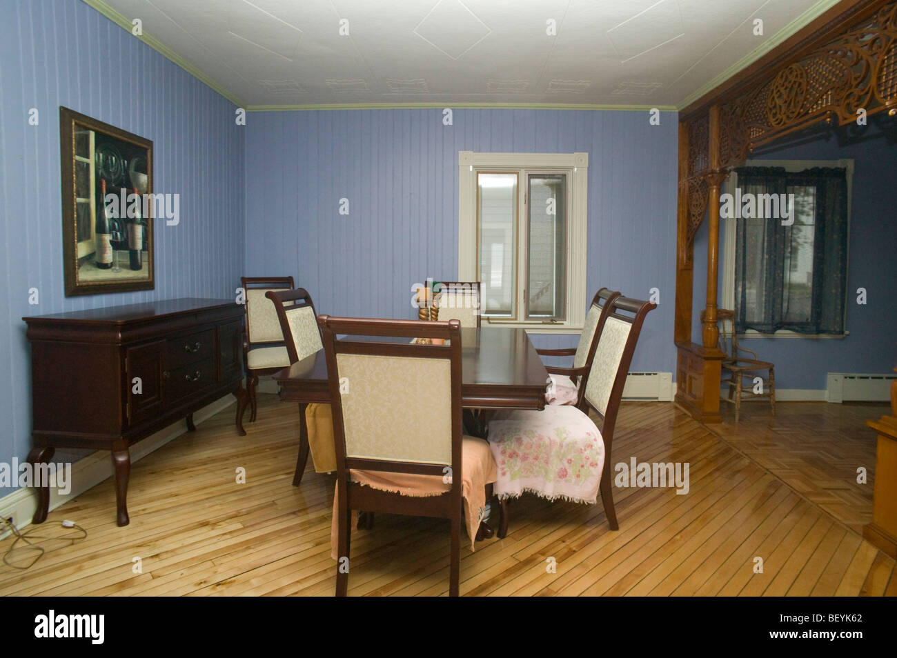 Country dining room, chairs and tables Stock Photo Alamy