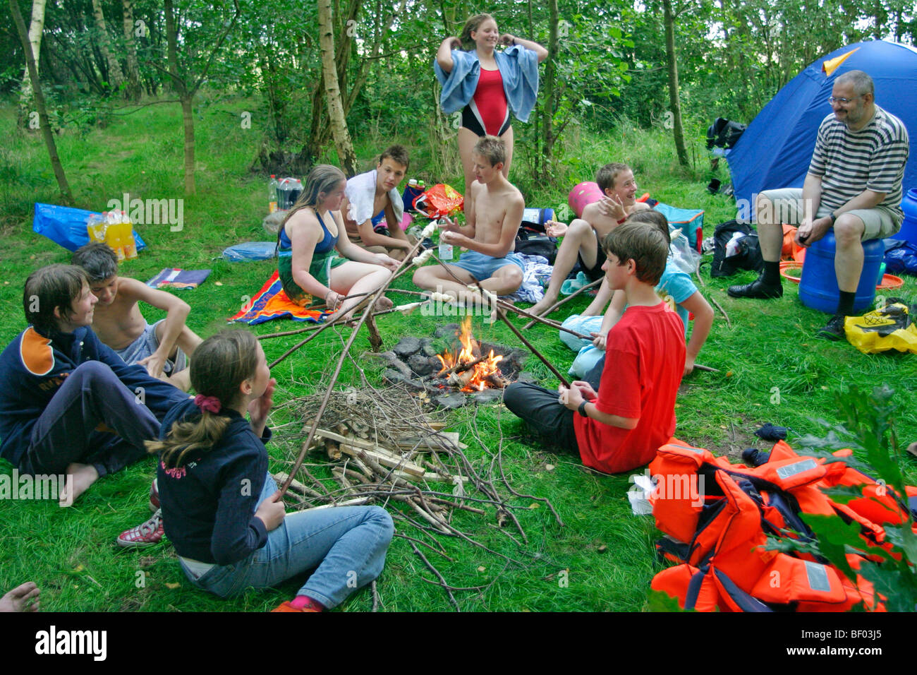 Teenager summer camp hi-res stock photography and images