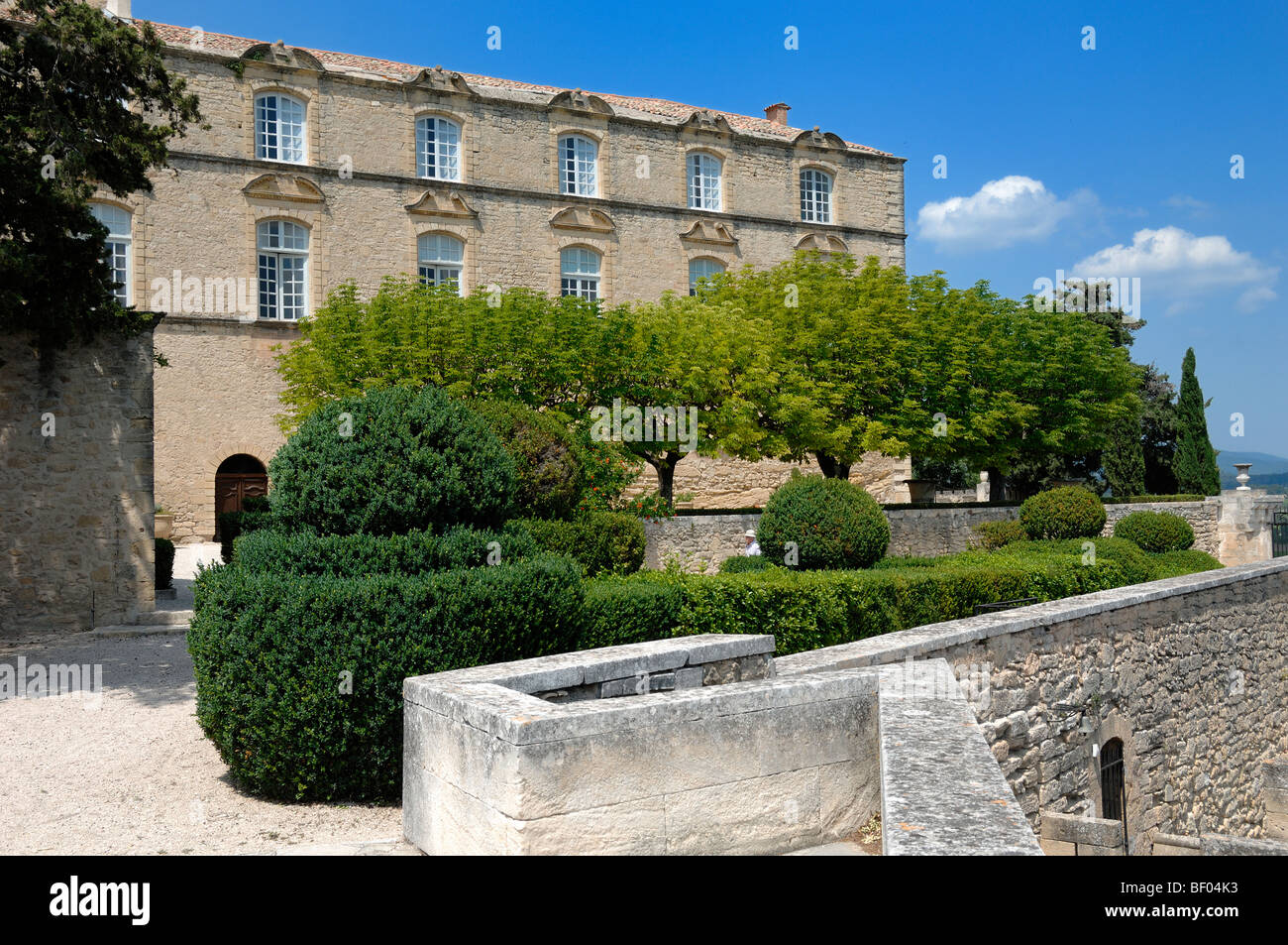 Ansouis Château and Garden Ansouis ( a French plus beaux village